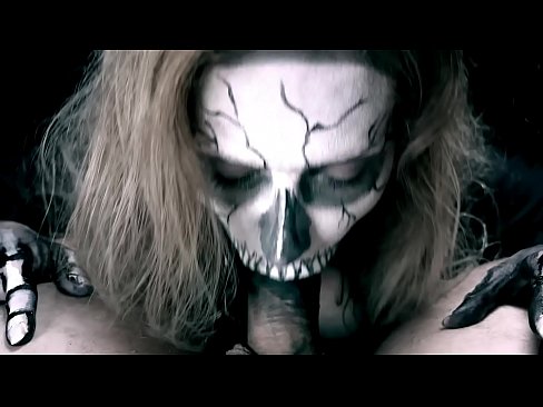 ❤️ Zazavavy demonia minono akoho amin'ny vavany mainty sy mitelina kibo. Vaovao amin'ny pôrnôgrafia mg.desixxxtube.ru ﹏
